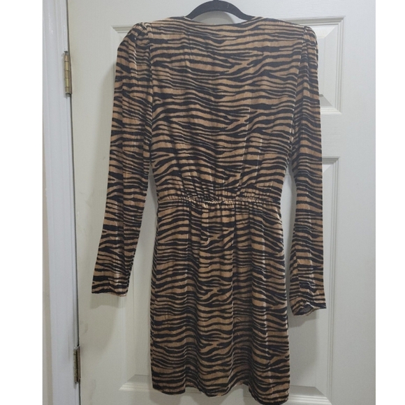 Wayf Mylene Tiger Stripe Print Velvet Wrap Front Vneck Minidress - Picture 9 of 9